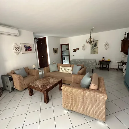 Costabella / A Mar * 马尔韦利亚