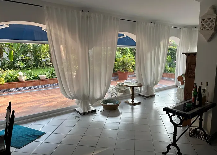 Feriehus Costabella / A Mar *